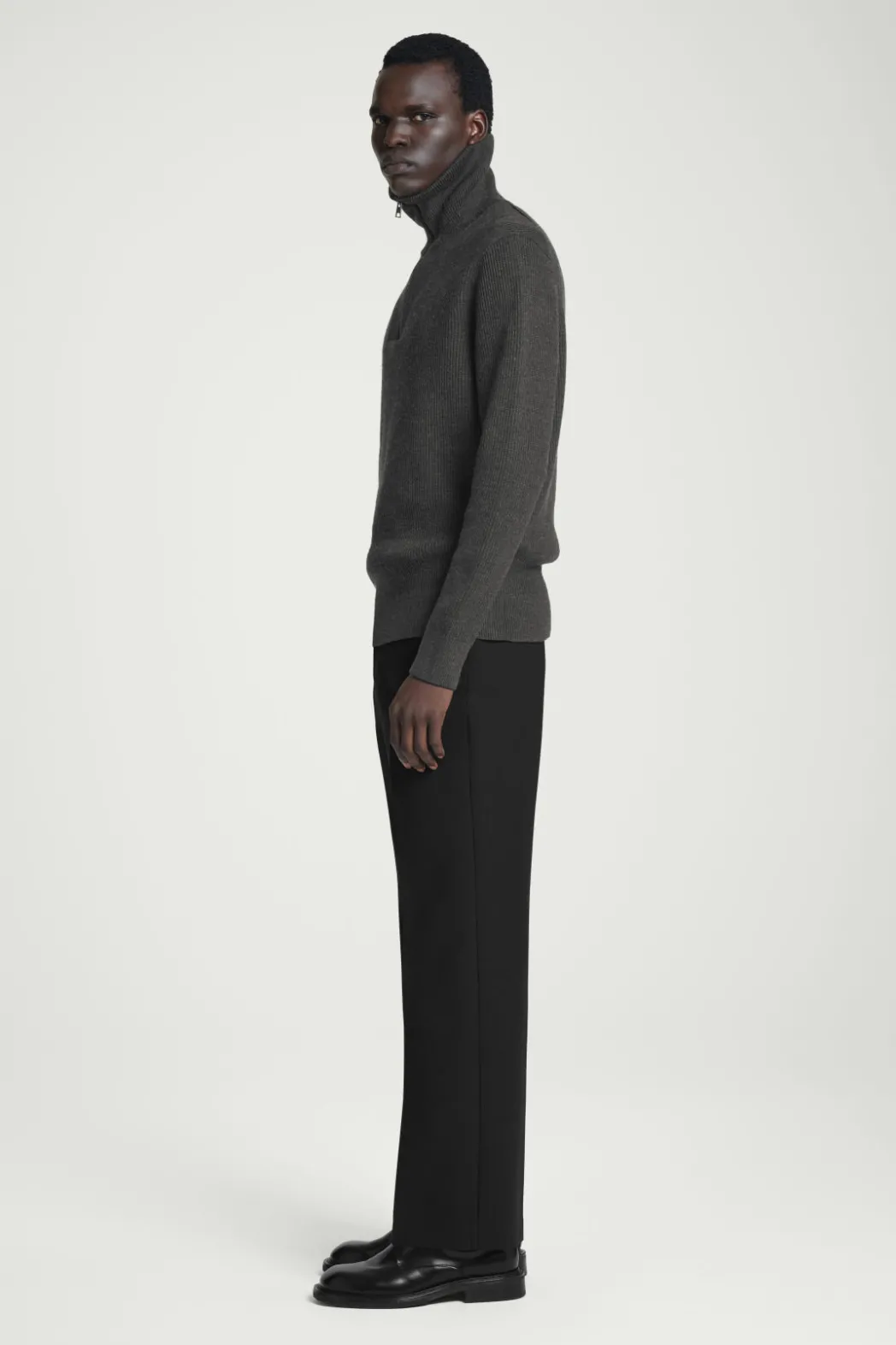 Clearance COS CROPPED WOOL-BLEND FLARED PANTS BLACK