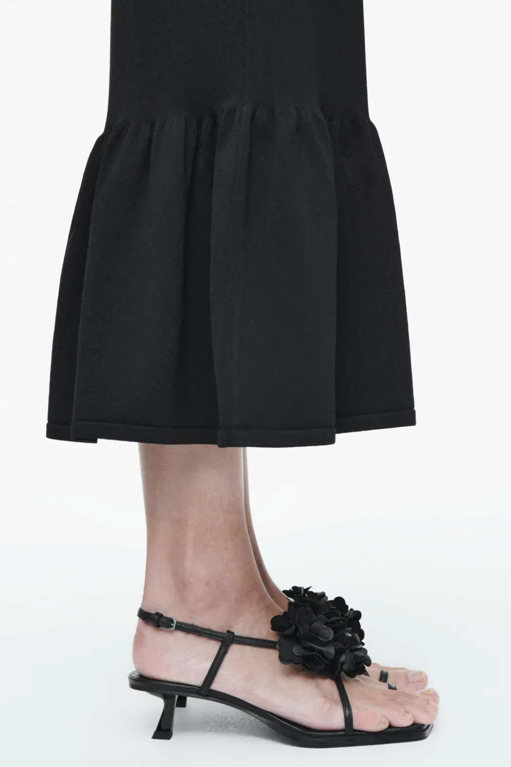 Sale COS DETACHABLE-FLOWER KITTEN-HEEL SANDALS BLACK