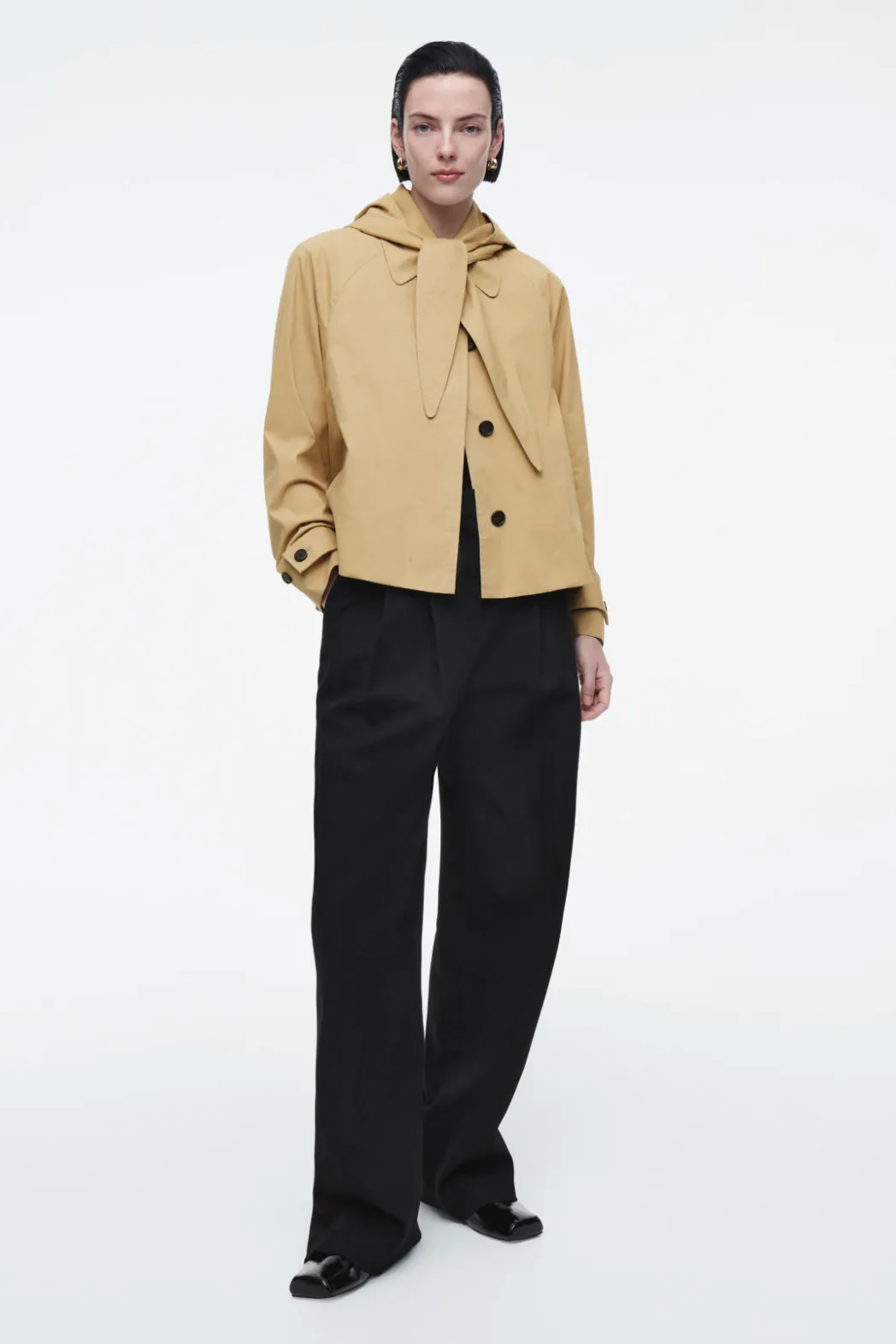 COS DETACHABLE-HOOD SHORT TRENCH COAT BEIGE