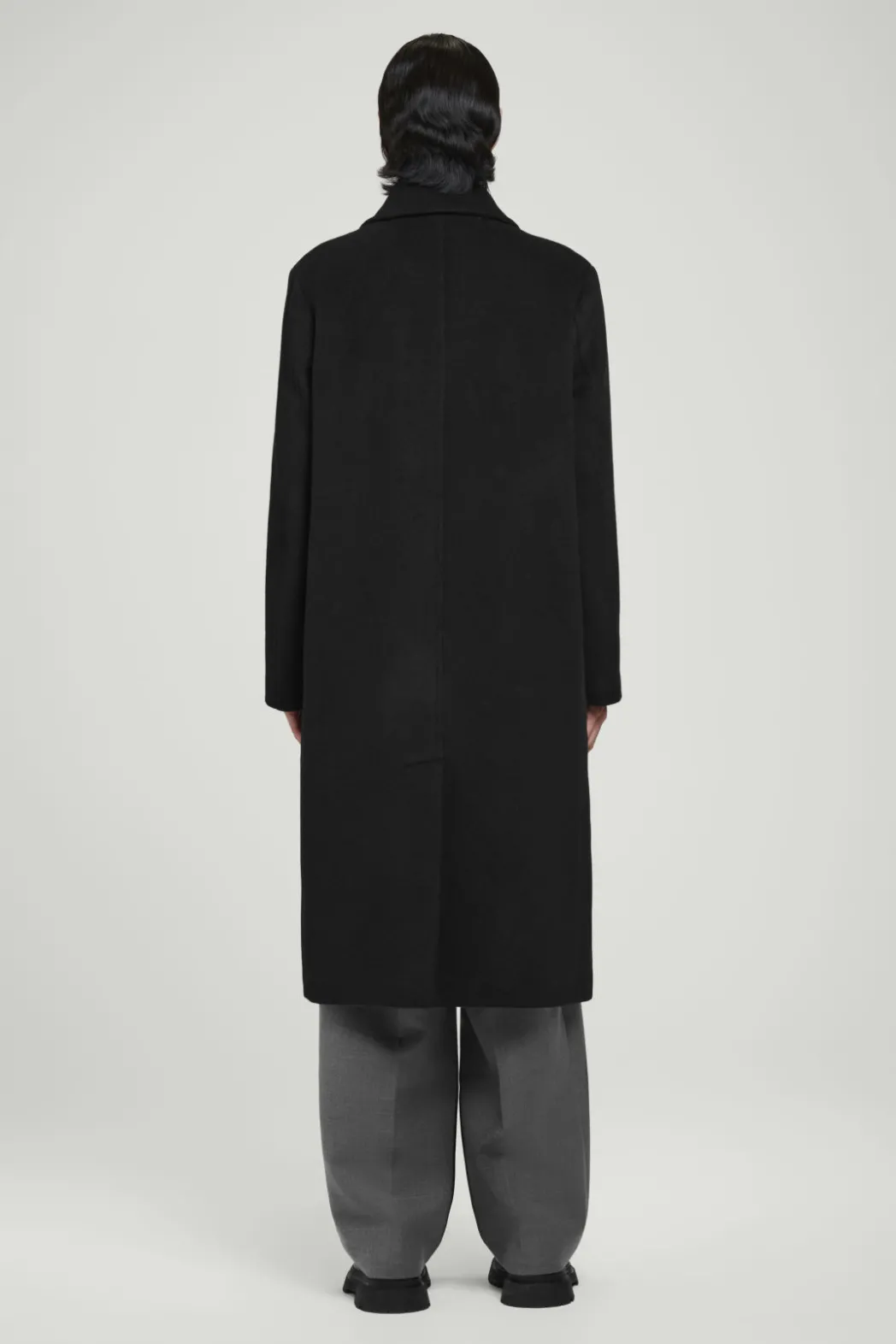 Hot COS DOUBLE-BREASTED WOOL OVERCOAT BLACK