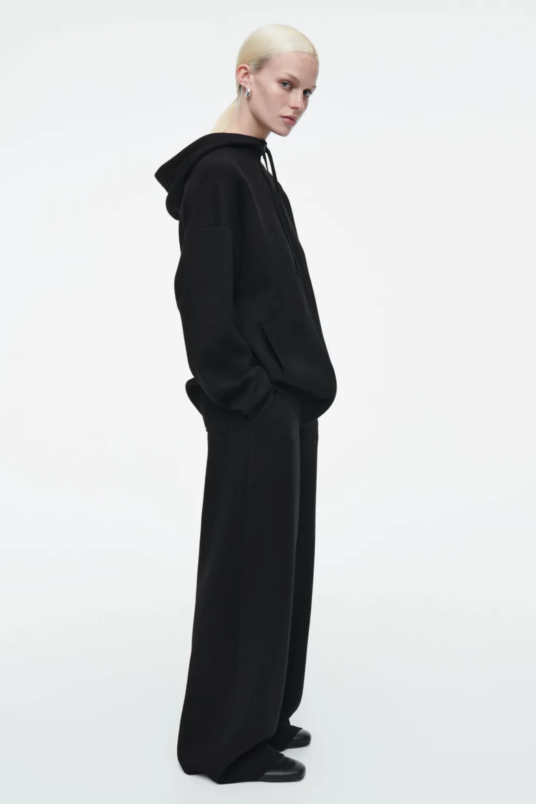 New COS DOUBLE-FACED KNITTED ZIP-UP HOODIE BLACK