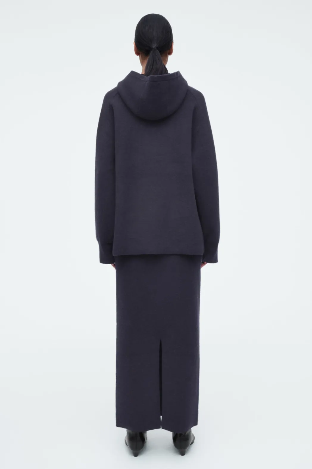 Clearance COS DOUBLE-FACED WOOL MAXI SKIRT NAVY