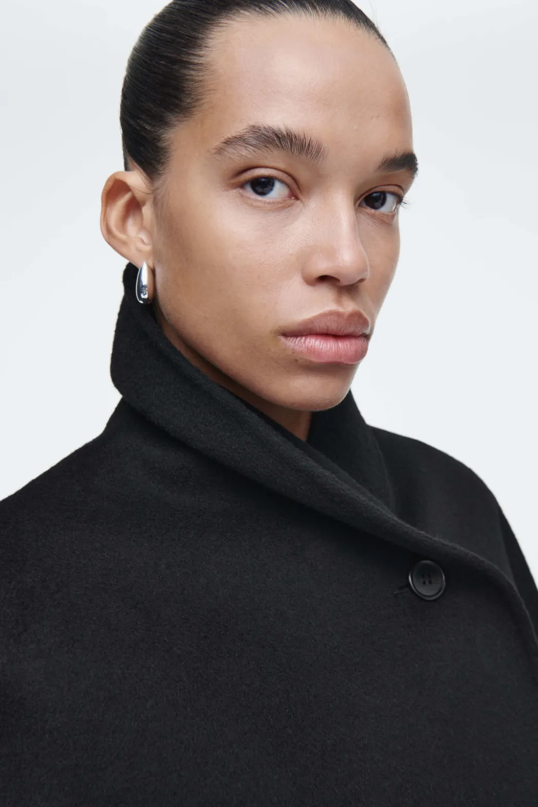 Hot COS DOUBLE-FACED WOOL PEA COAT BLACK