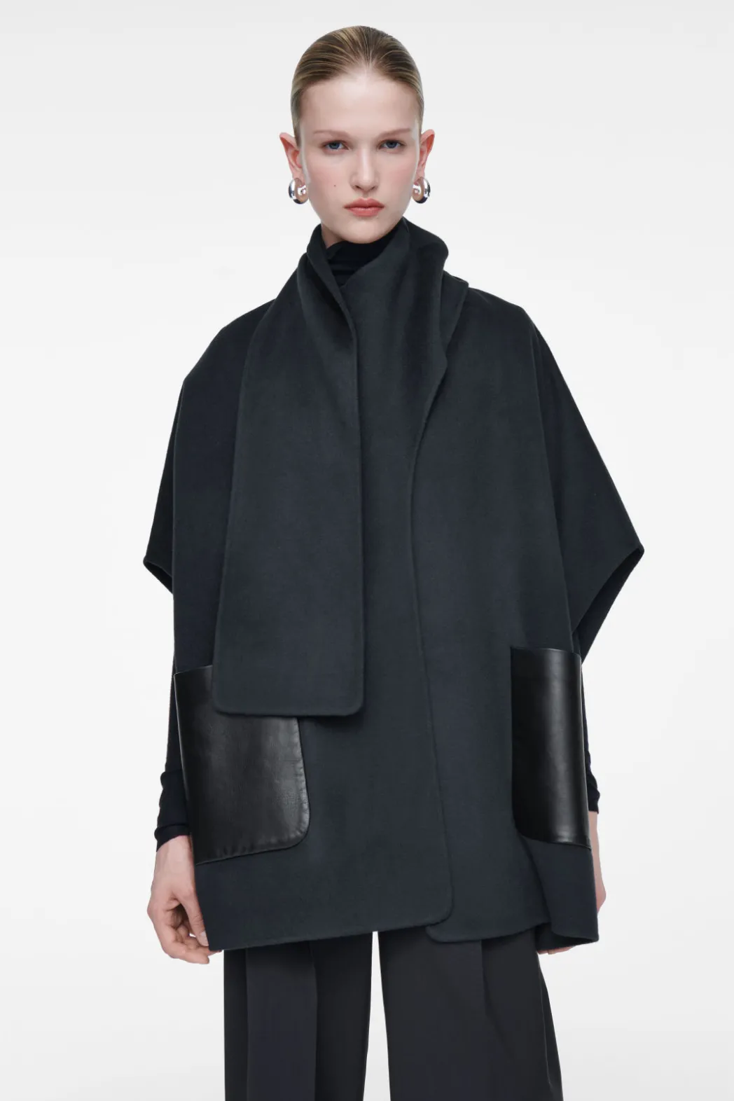 Online COS DOUBLE-FACED WOOL SCARF CAPE NAVY