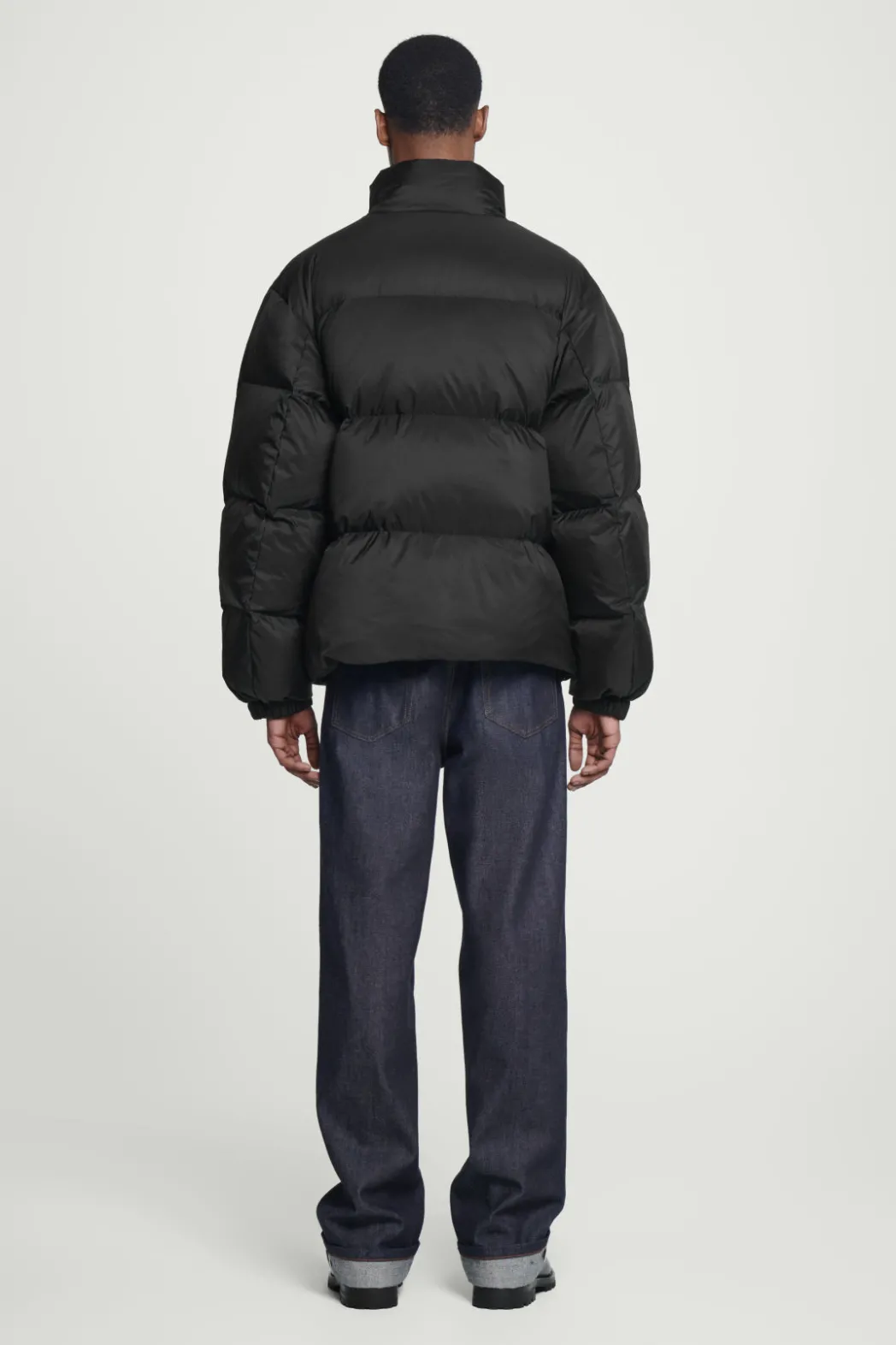 COS DOWN-FILLED PUFFER JACKET BLACK