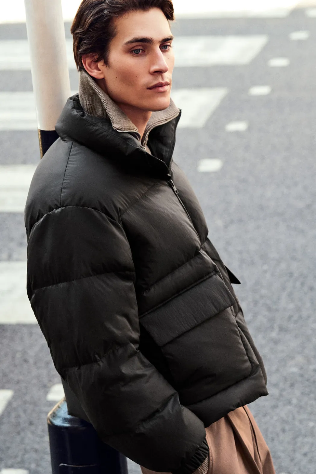 COS DOWN-FILLED PUFFER JACKET BLACK