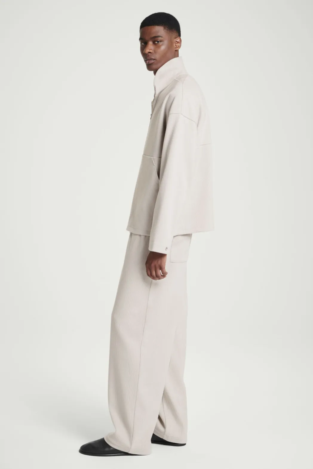 Clearance COS ELASTICATED CORDUROY-JERSEY PANTS LIGHT MOLE