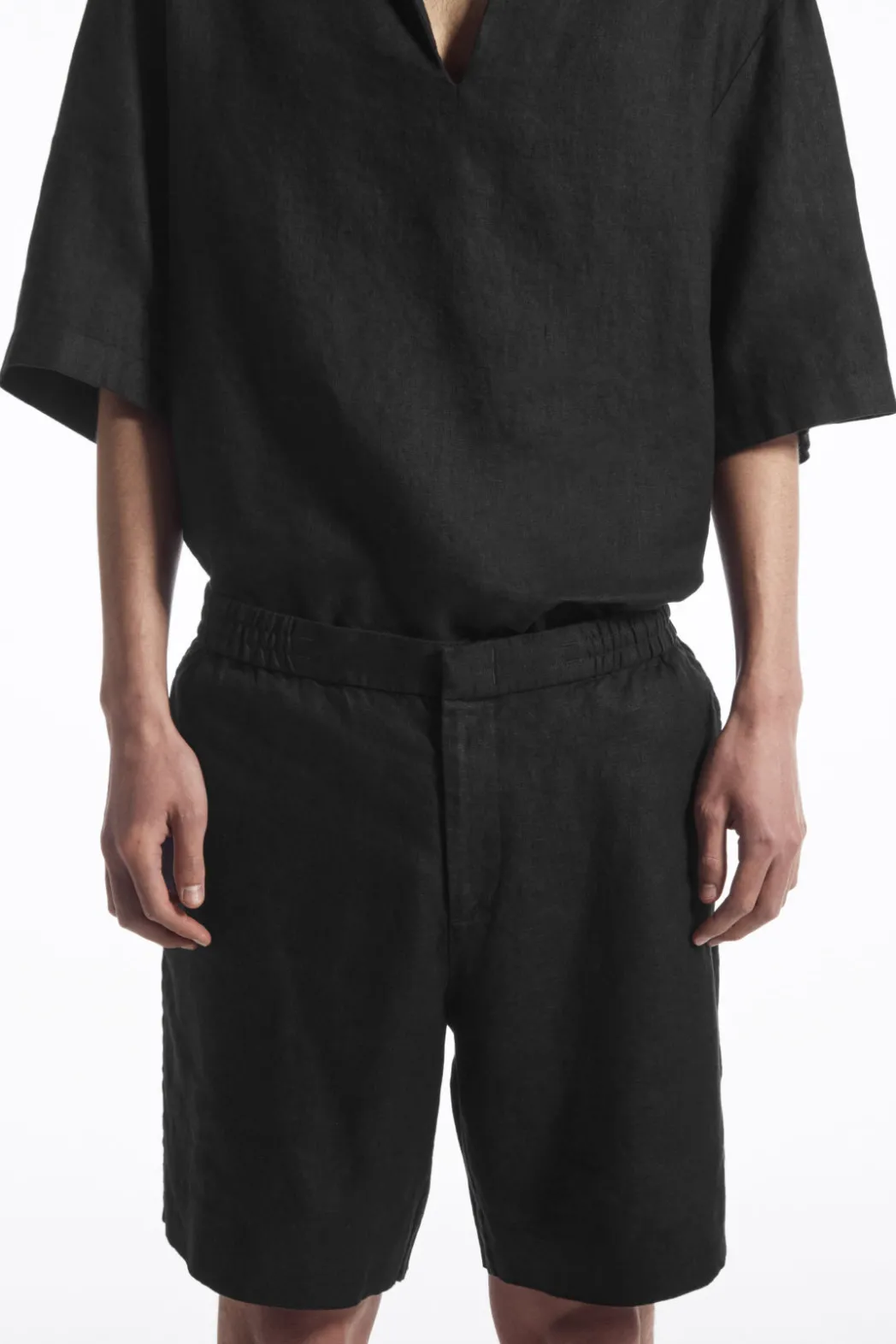 New COS ELASTICATED LINEN SHORTS BLACK
