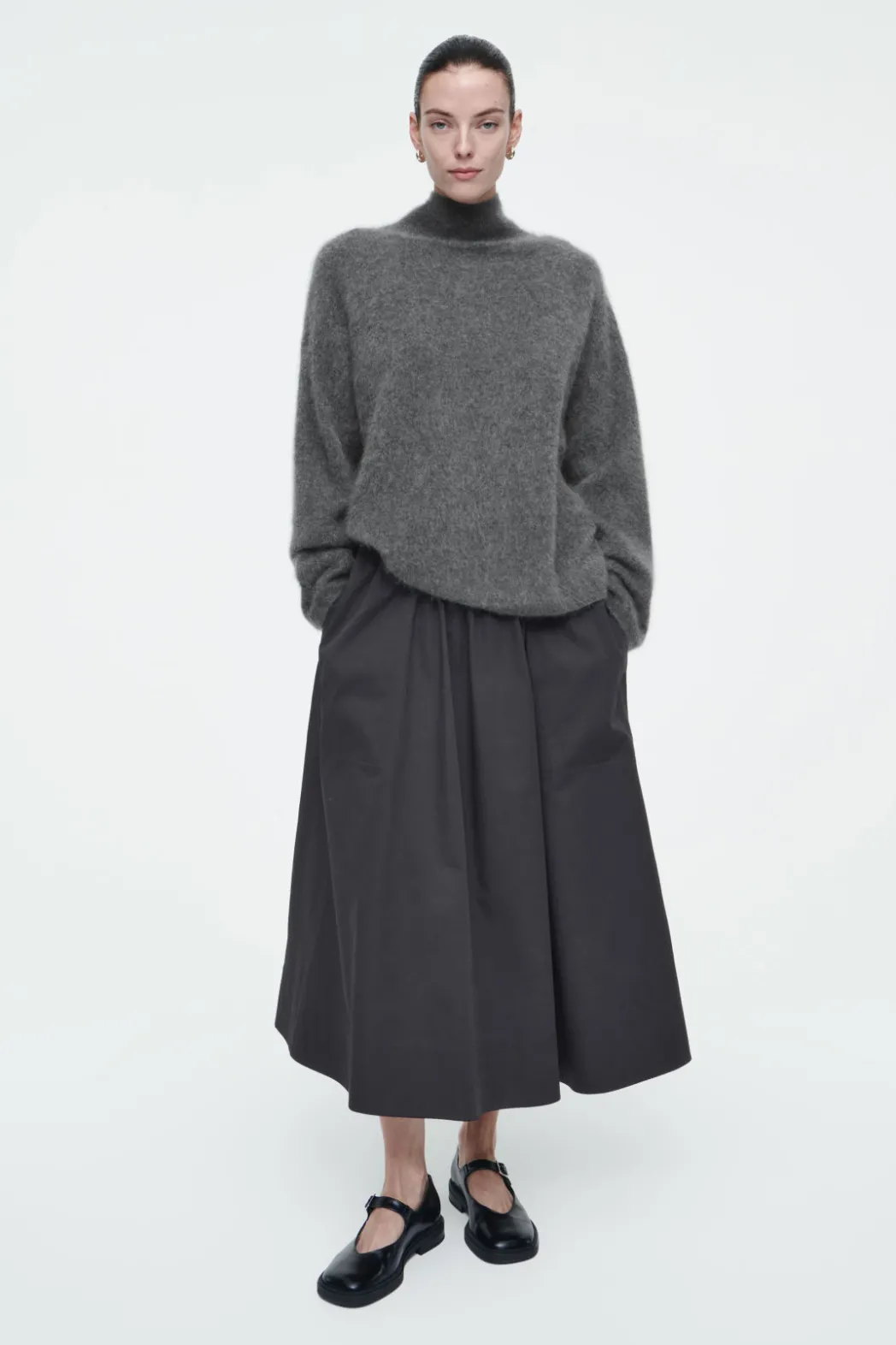 Hot COS ELASTICATED MIDI SKIRT BLACK