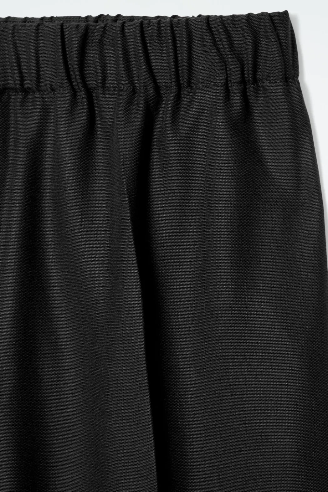 New COS ELASTICATED STRAIGHT-LEG PANTS BLACK