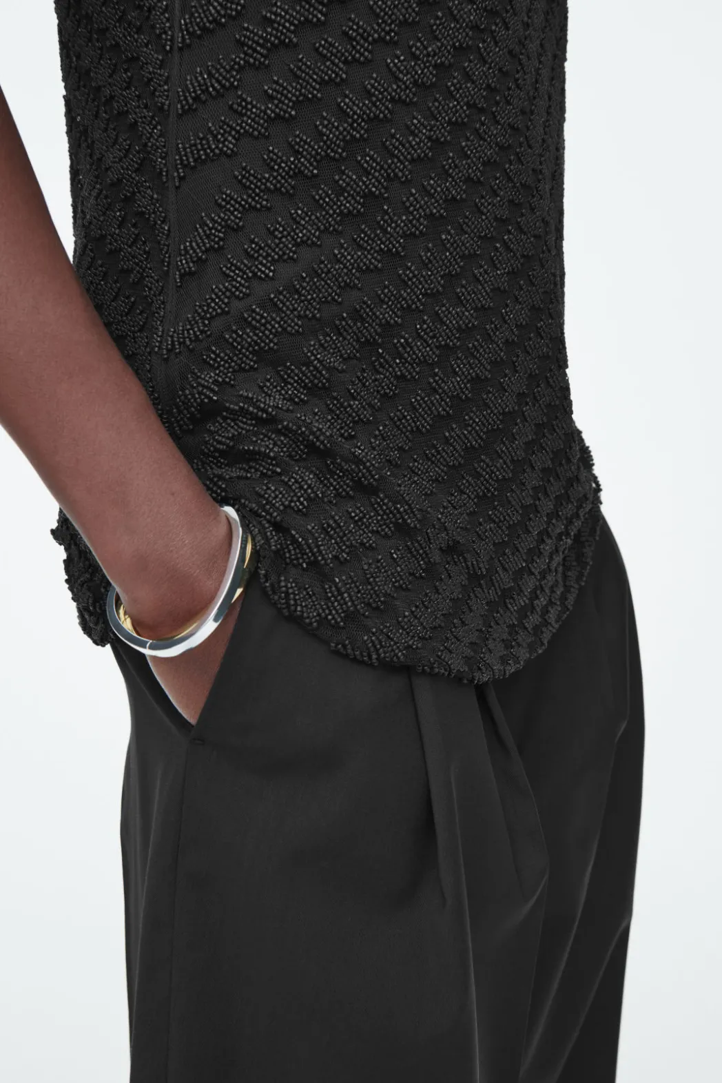 Outlet COS EMBELLISHED HOUNDSTOOTH TOP BLACK