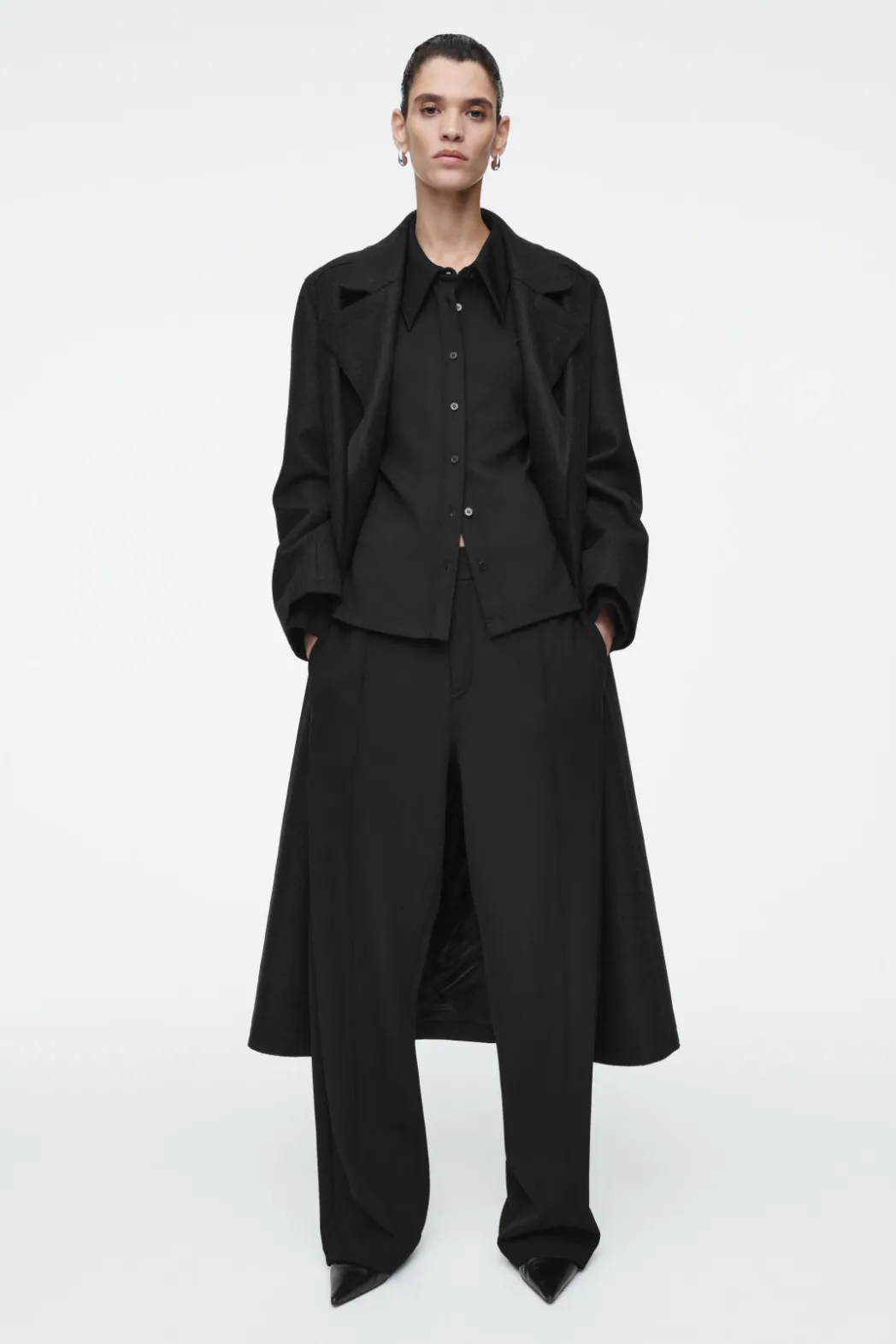 Outlet COS EXAGGERATED-COLLAR JERSEY SHIRT BLACK