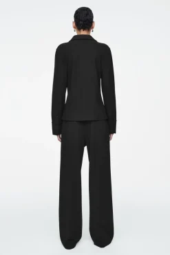 Outlet COS EXAGGERATED-COLLAR JERSEY SHIRT BLACK
