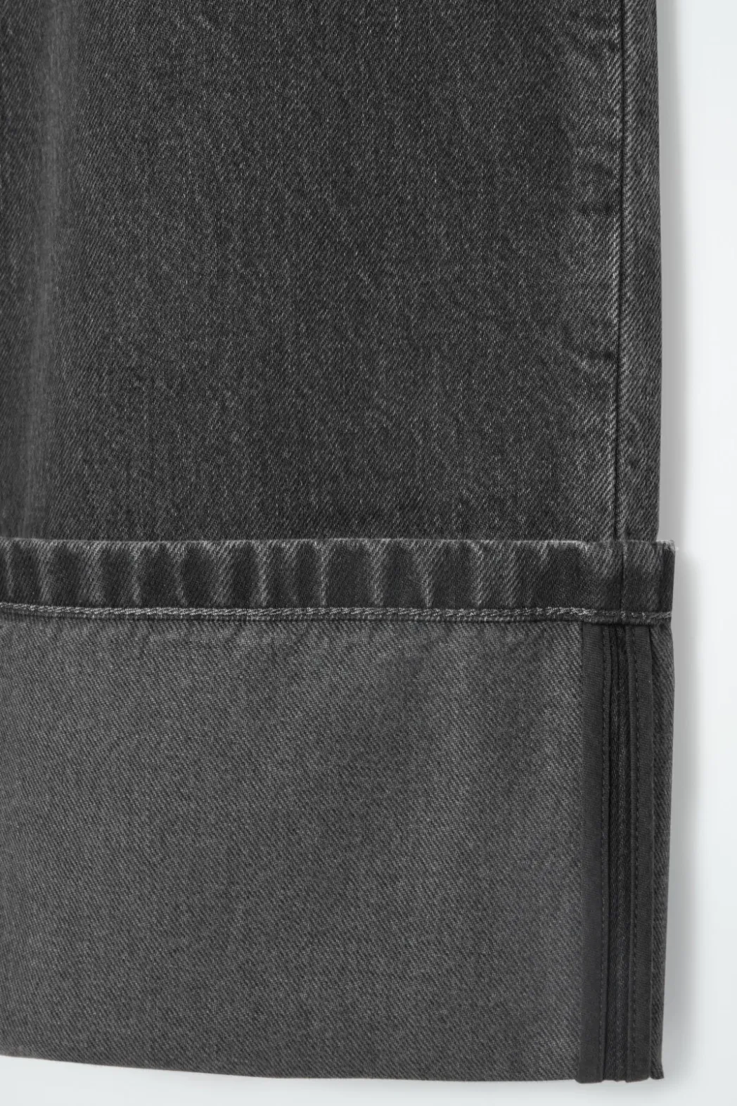 COS FACADE TURN-UP STRAIGHT-LEG JEANS BLACK