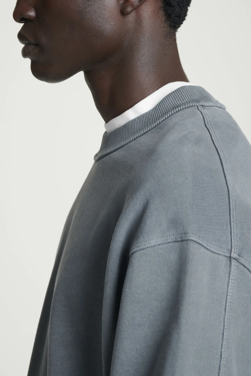 New COS FADED MOCK-NECK SWEATSHIRT WASHED BLACK