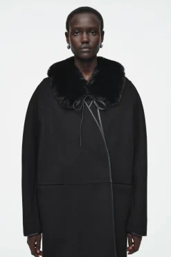 New COS FAUX FUR COLLAR BLACK
