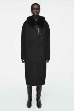 New COS FAUX FUR COLLAR BLACK