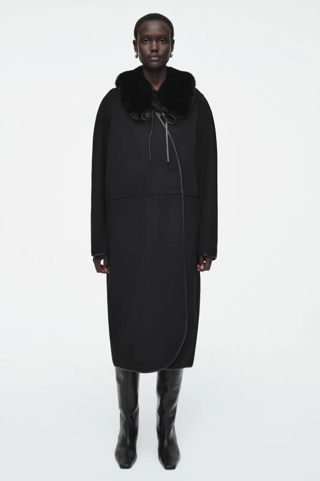New COS FAUX FUR COLLAR BLACK