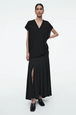 Discount COS FLARED ASYMMETRIC MIDI SKIRT BLACK