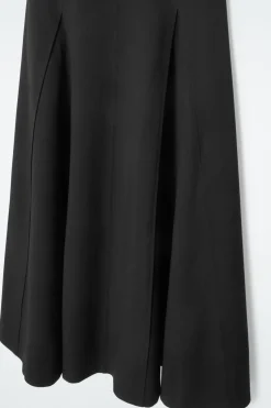 Clearance COS FLARED JERSEY MAXI DRESS BLACK