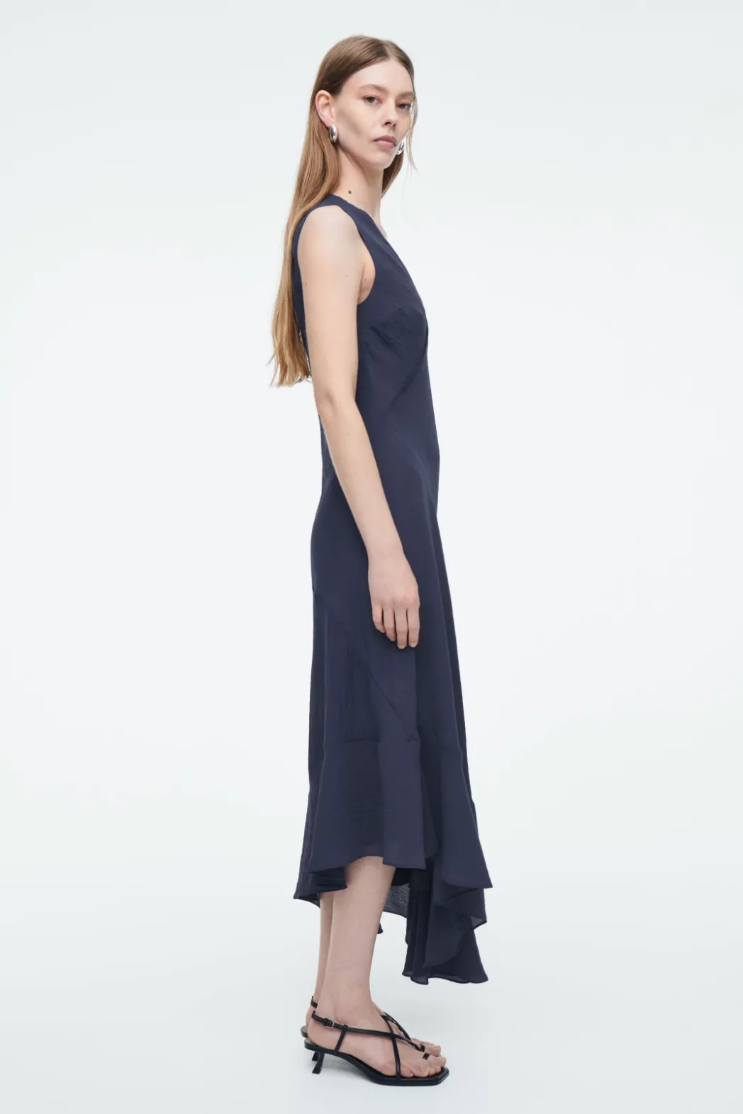 New COS FLOATY ASYMMETRIC MIDI DRESS NAVY