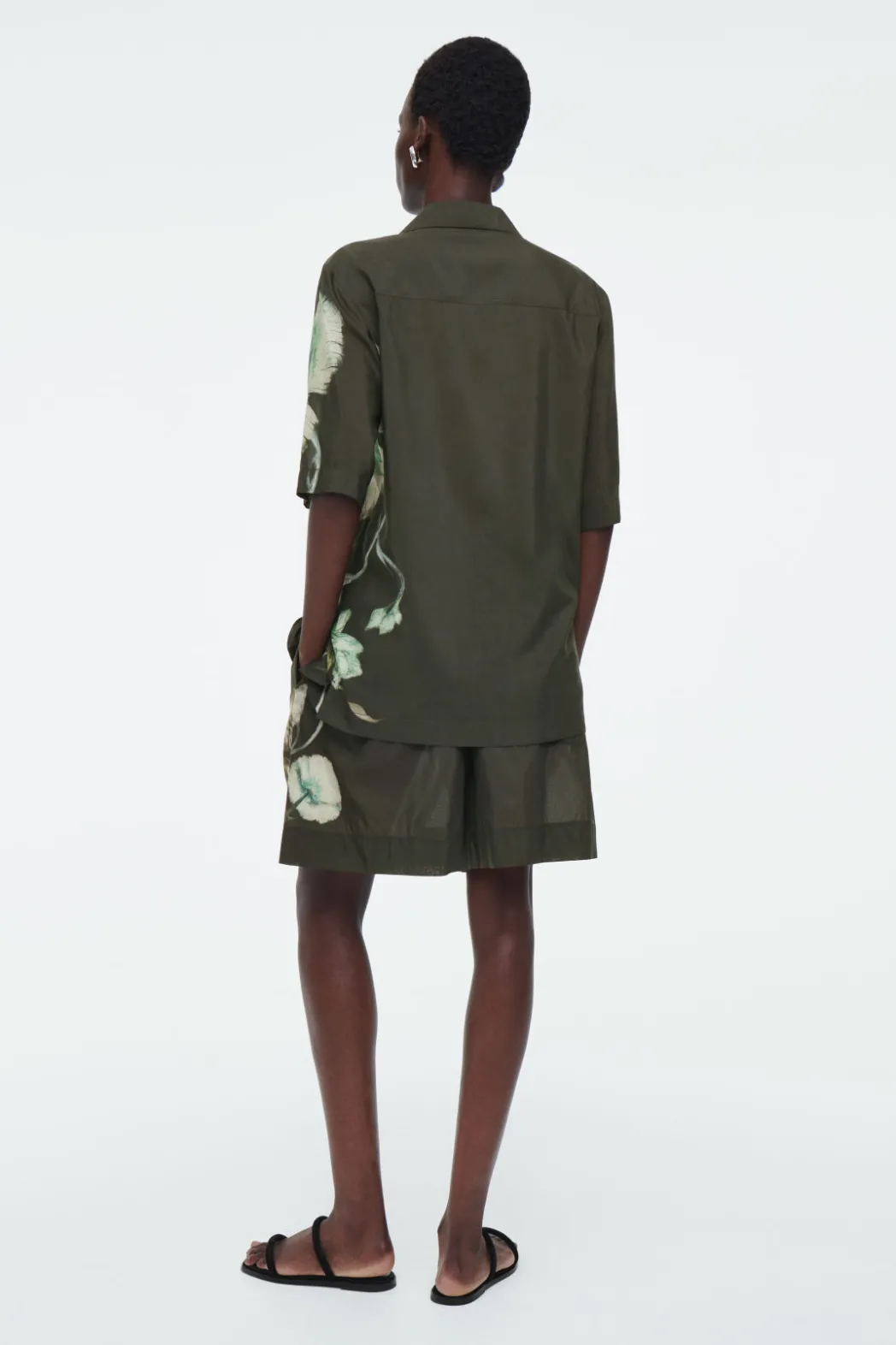 Sale COS FLORAL DRAWSTRING SHORTS CHARCOAL / FLORAL