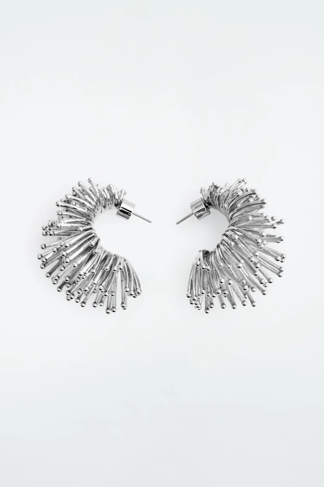 COS FLORAL HOOP EARRINGS SILVER