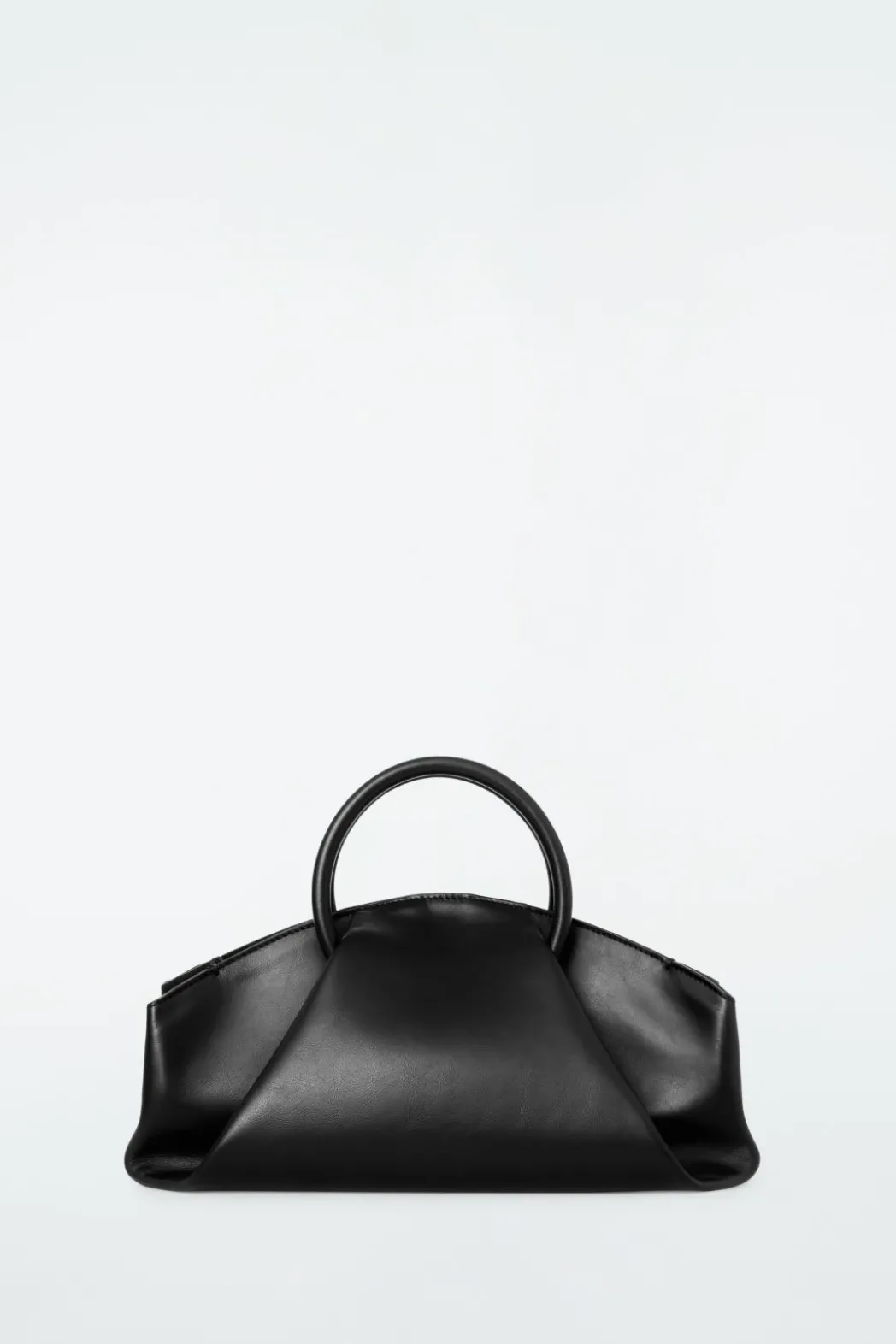 Sale COS FOLD SHOULDER BAG - LEATHER BLACK
