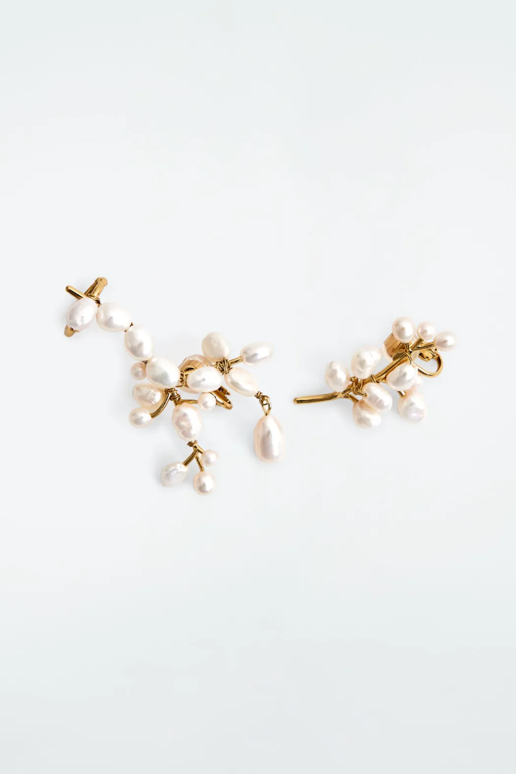 COS FRESHWATER PEARL CLIMBER EARRINGS GOLD