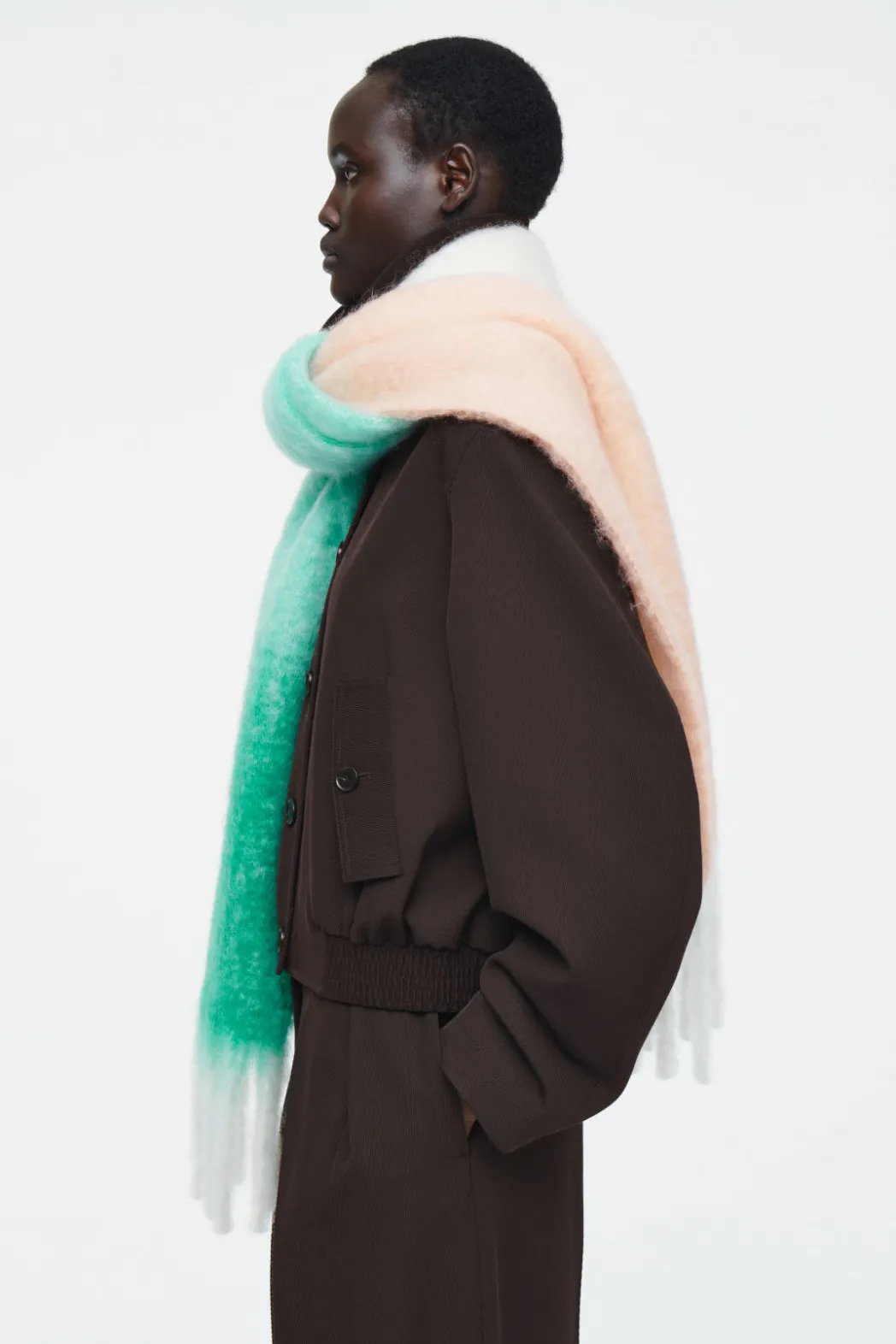 Online COS FRINGED BRUSHED-MOHAIR SCARF GREEN / IVORY / APRICOT