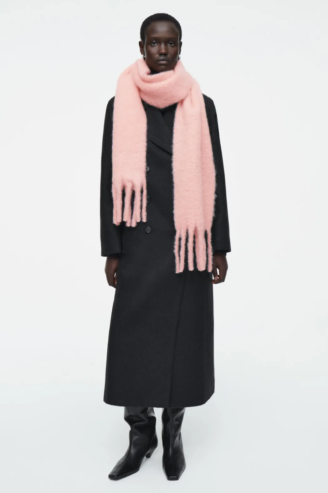 COS FRINGED BRUSHED-MOHAIR SCARF APRICOT