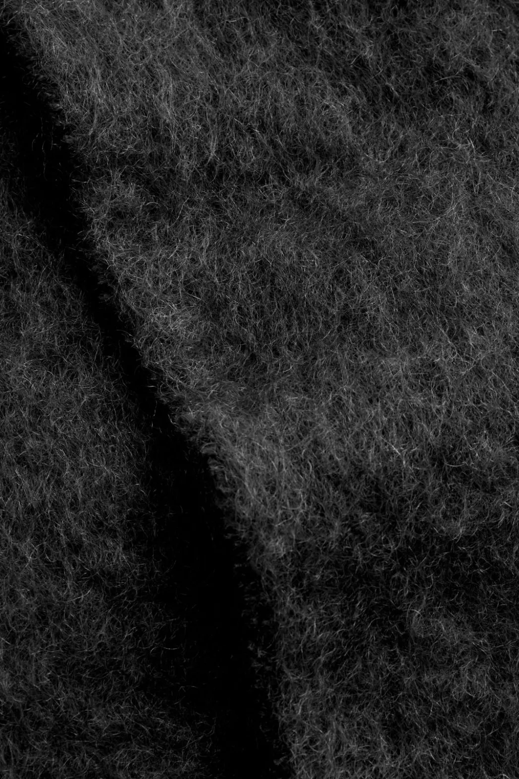 Outlet COS FRINGED MOHAIR SCARF BLACK