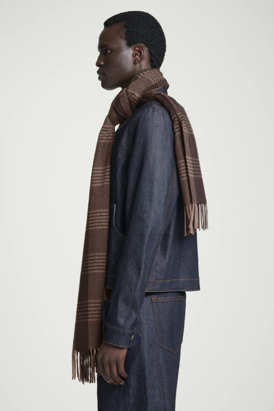 Sale COS FRINGED WOOL-CASHMERE SCARF BROWN / APRICOT / CHECKED