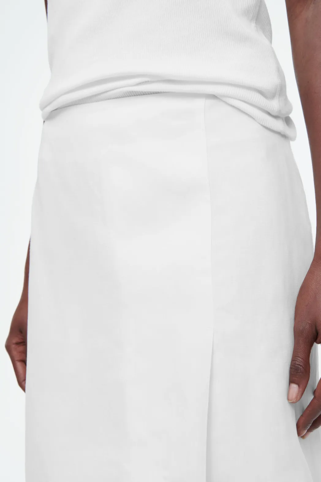 Clearance COS FRONT-PLEAT MINI SKIRT WHITE