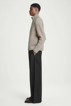 Outlet COS FUNNEL-NECK KNITTED WOOL JACKET BEIGE