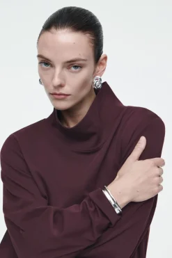 Outlet COS FUNNEL-NECK LONG-SLEEVED T-SHIRT BURGUNDY