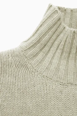 New COS FUNNEL-NECK PURE CASHMERE SWEATER CREAM