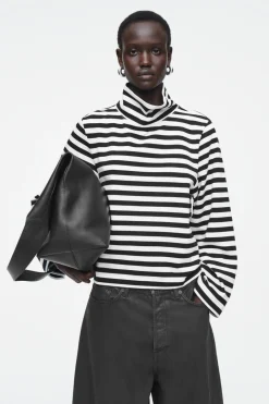 Discount COS FUNNEL-NECK STRIPED LONG-SLEEVED T-SHIRT BLACK / WHITE / STRIPED