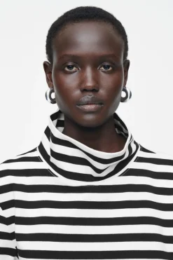Discount COS FUNNEL-NECK STRIPED LONG-SLEEVED T-SHIRT BLACK / WHITE / STRIPED