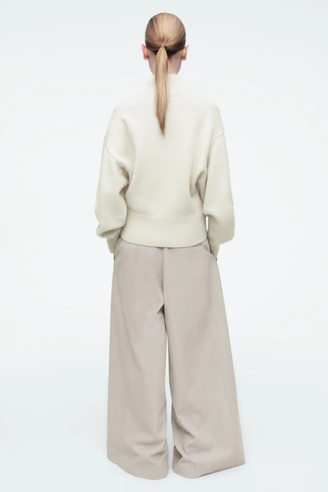 Clearance COS FUNNEL-NECK WAISTED WOOL SWEATER CREAM