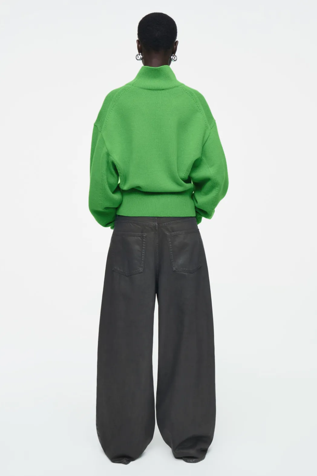 COS FUNNEL-NECK WAISTED WOOL SWEATER GREEN