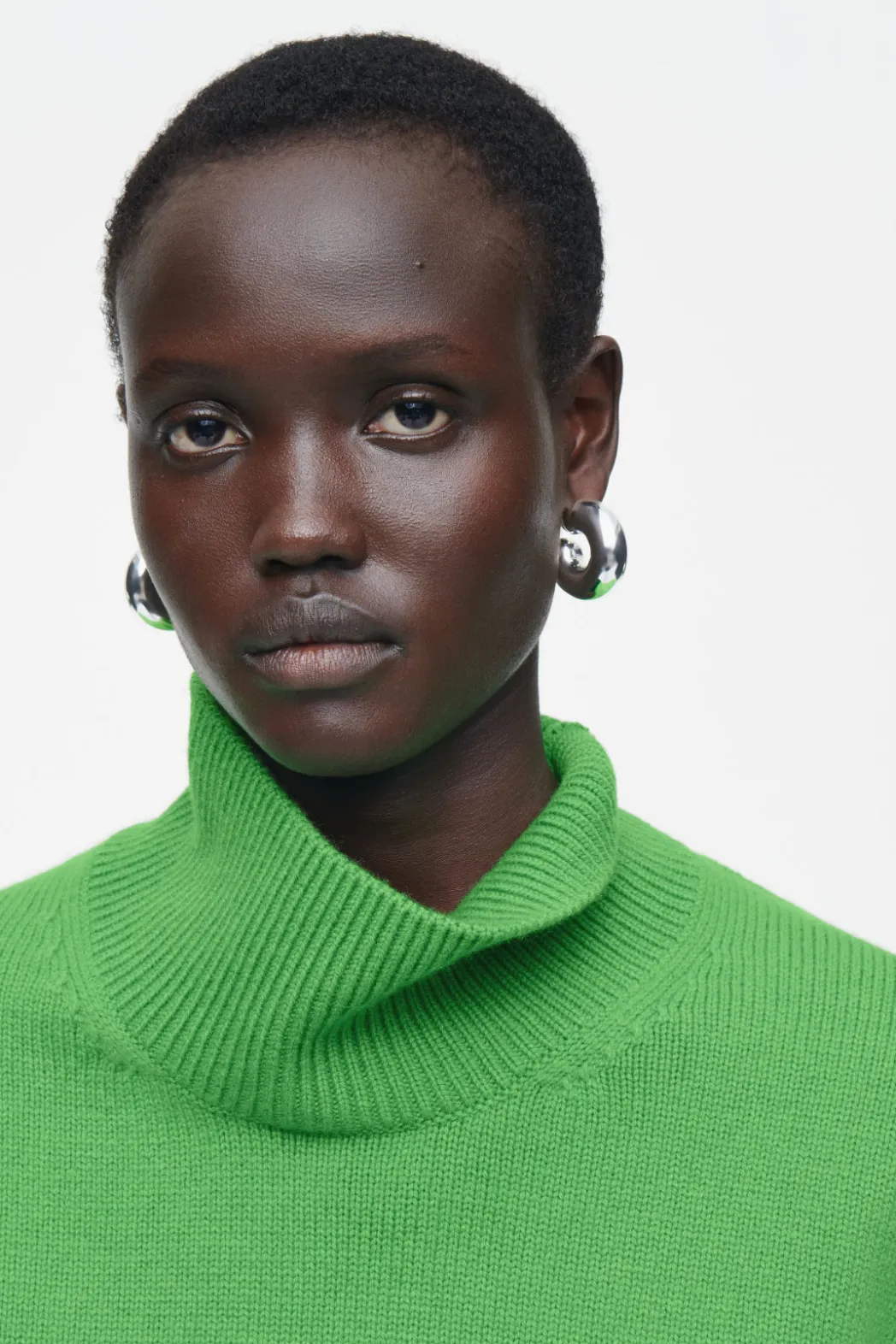 COS FUNNEL-NECK WAISTED WOOL SWEATER GREEN