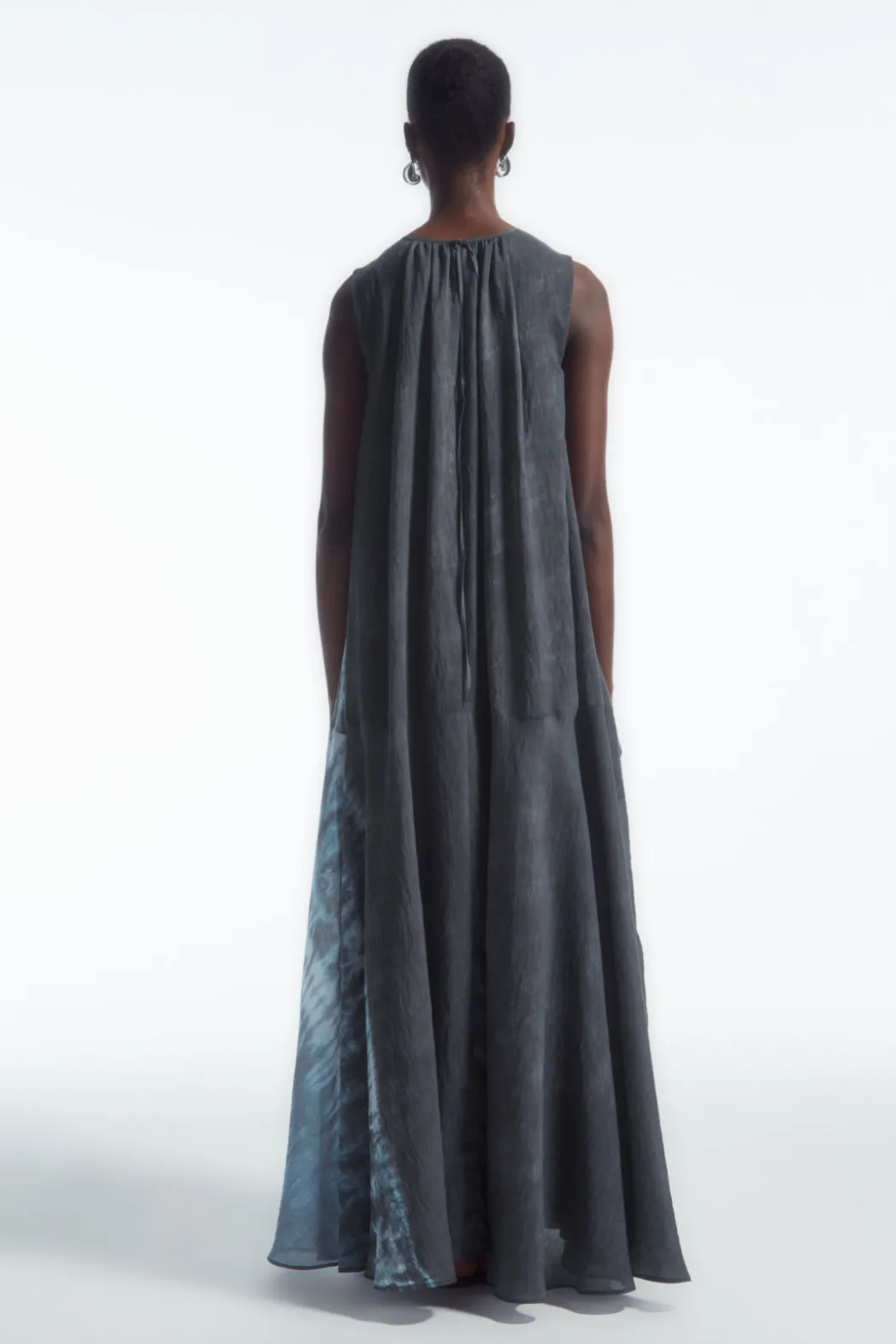 Online COS GATHERED A-LINE MAXI DRESS NAVY / BLUE