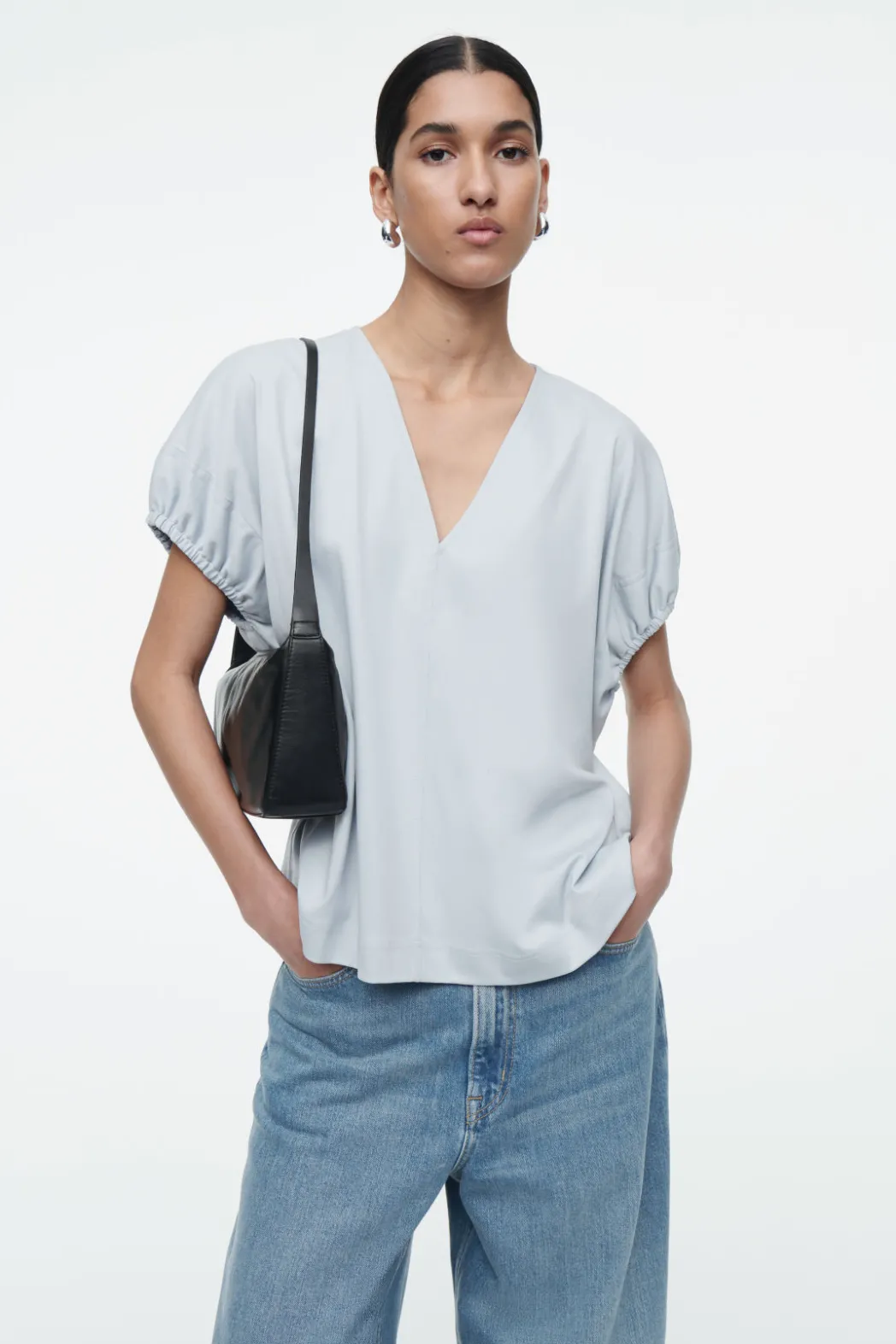 Sale COS GATHERED COTTON BLOUSE LIGHT BLUE
