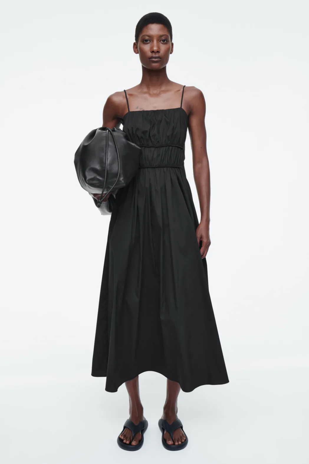 Discount COS GATHERED-WAIST MIDI DRESS BLACK