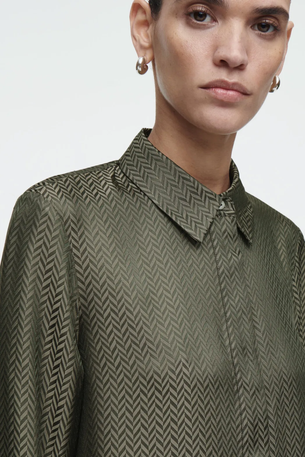 Outlet COS HERRINGBONE MAXI SHIRT DRESS KHAKI / HERRINGBONE