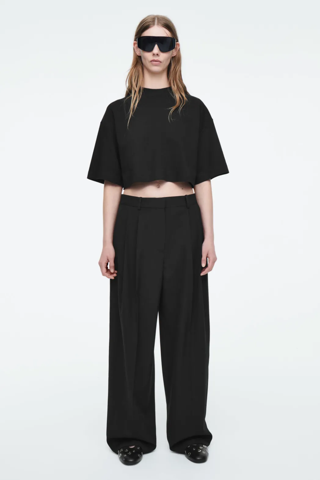 COS HIGH LINE RELAXED T-SHIRT BLACK