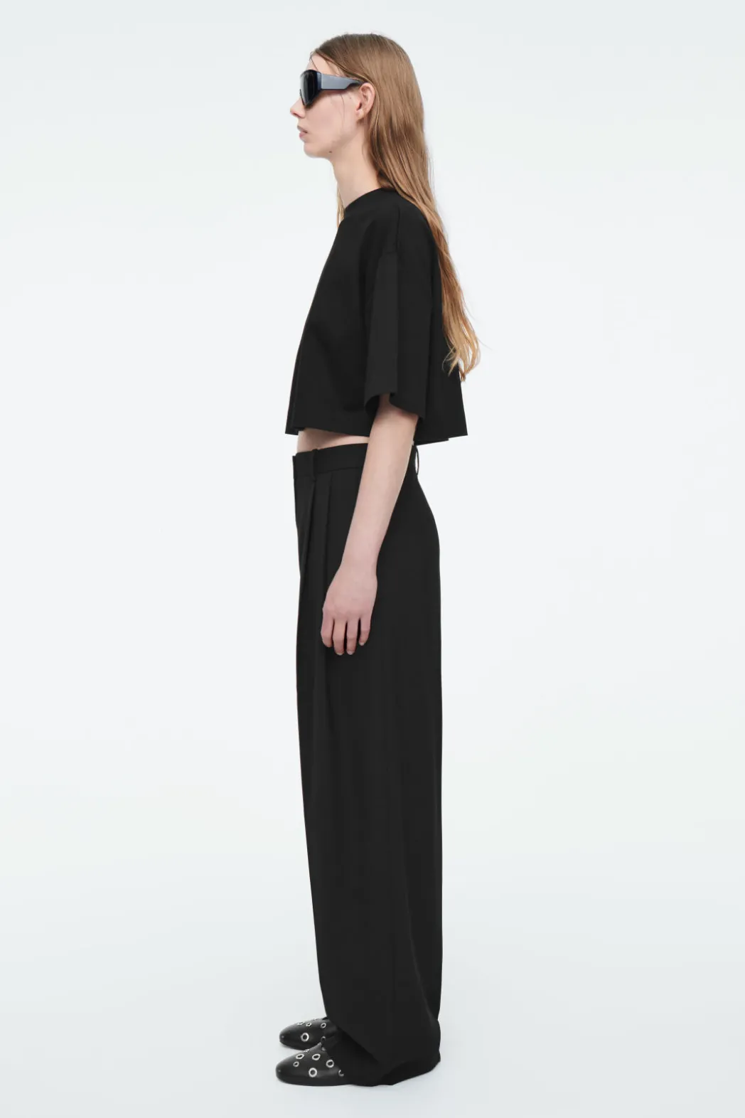 COS HIGH LINE RELAXED T-SHIRT BLACK