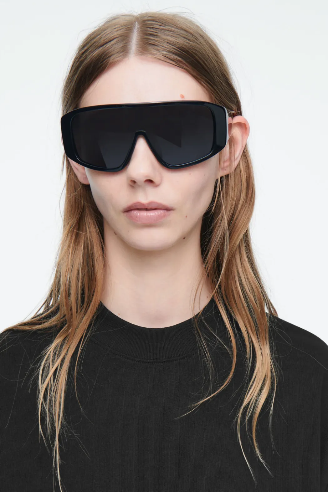 COS HIGH LINE RELAXED T-SHIRT BLACK