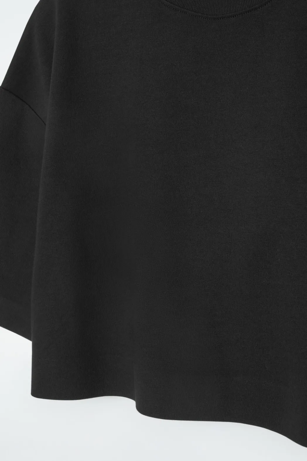 COS HIGH LINE RELAXED T-SHIRT BLACK